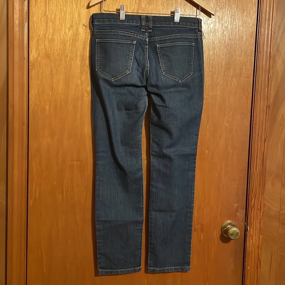 •NEW YORK & COMPANY•DENIM FADED KNEES MID-RISE JEANS SIZE 4 PETITE <EUC> - Picture 3 of 7